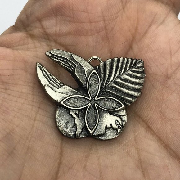 Sterling Silver 925 HLM Brooch/Pendant Helping Hands Leaf Dove Cross Butterfly - Picture 2 of 7